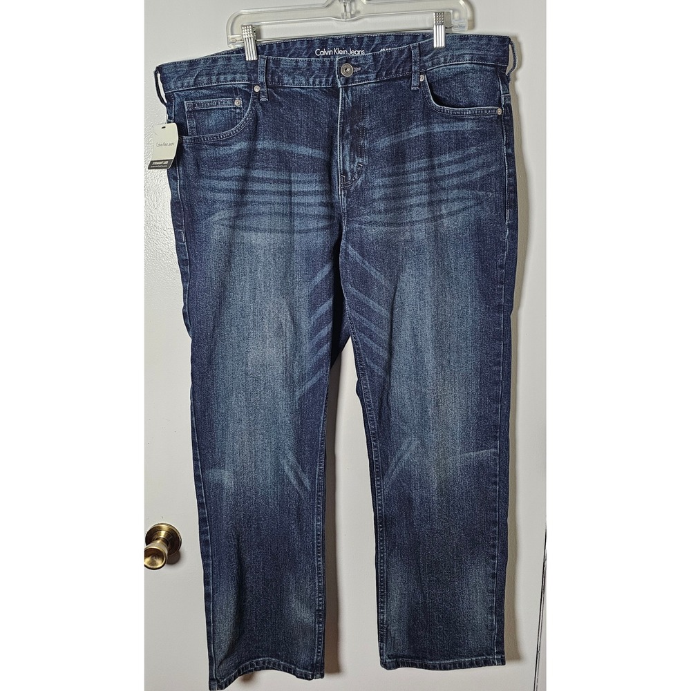 Calvin Klein Jeans Mens Size 40x30 Straight Leg Dark Wash Denim Blue